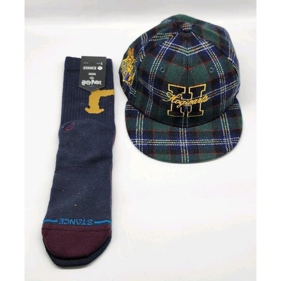 New Era 59FIFTY Hogwarts Fitted Hat & Stance Harry Potter Crew Socks Bundle - Picture 5 of 10
